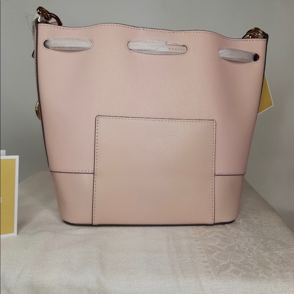 Michael Kors TRISTA MD Bucket Bag Leather - Picture 3 of 8